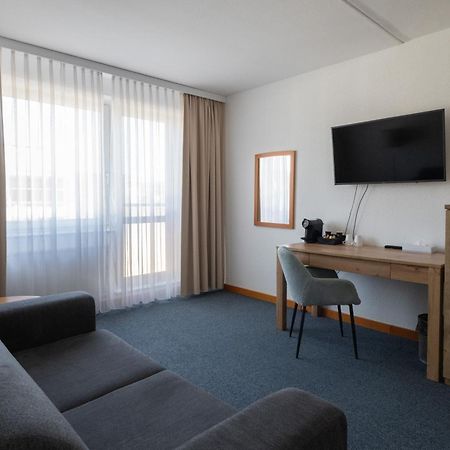 OREA Hotel Voro Brno Buitenkant foto