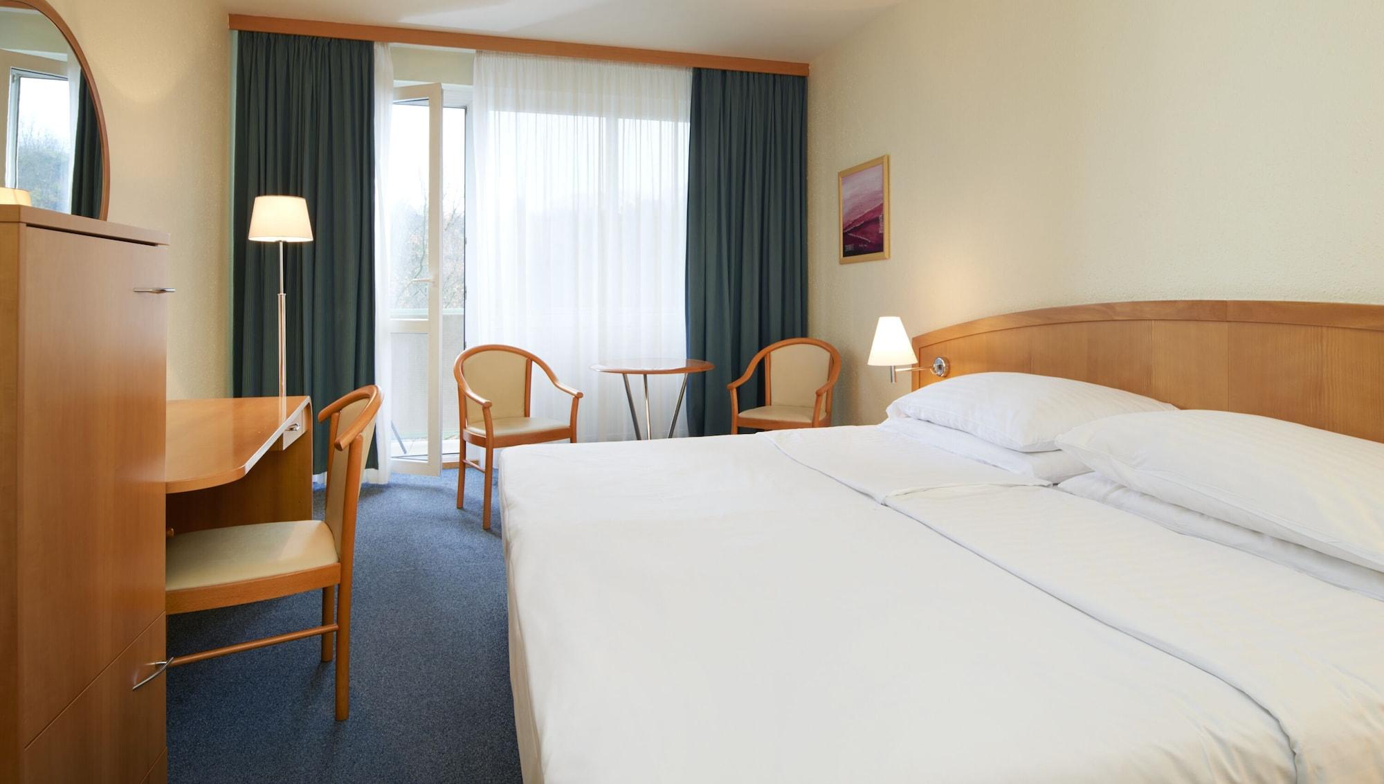 OREA Hotel Voro Brno Buitenkant foto