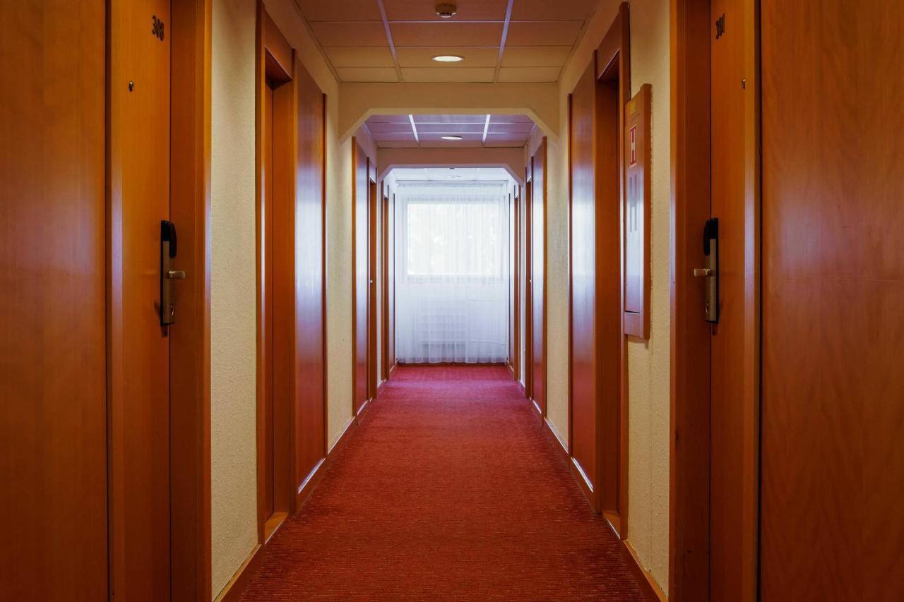 OREA Hotel Voro Brno Buitenkant foto