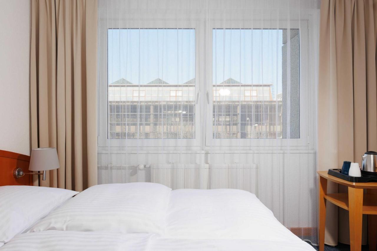 OREA Hotel Voro Brno Buitenkant foto