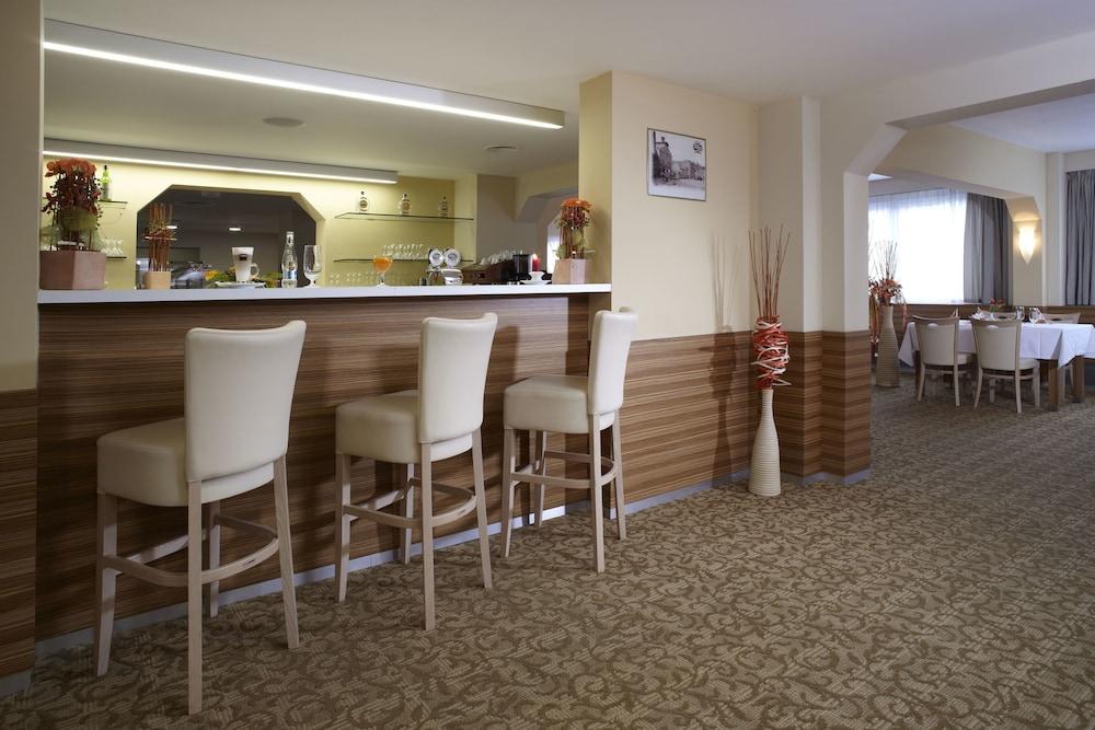 OREA Hotel Voro Brno Buitenkant foto