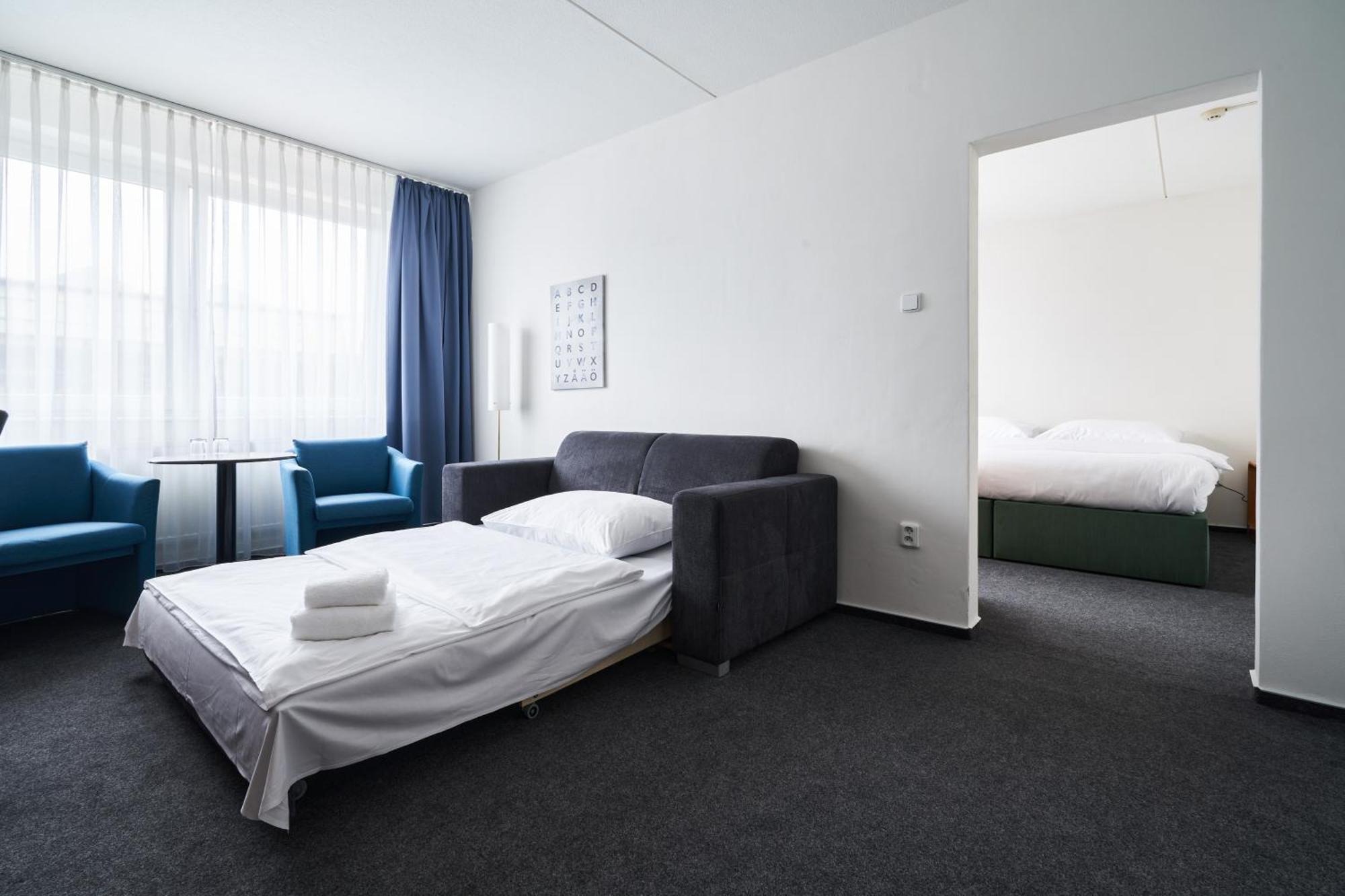 OREA Hotel Voro Brno Buitenkant foto
