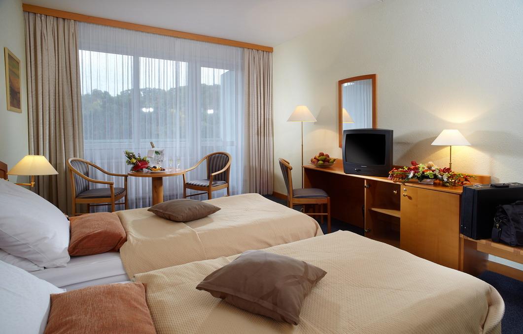 OREA Hotel Voro Brno Buitenkant foto