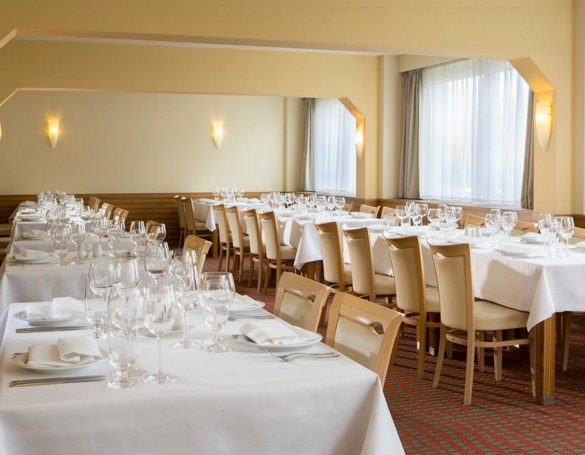 OREA Hotel Voro Brno Buitenkant foto